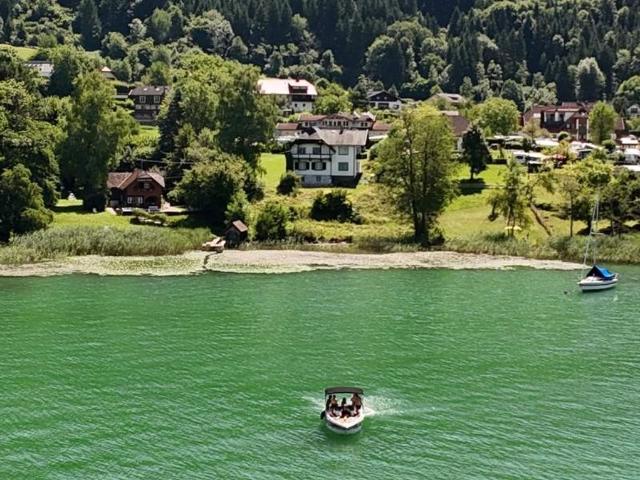 Luxus Haus mit 6 Zimmer zu verkaufen in Ossiach, Österreich