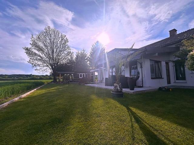 Luxus Haus mit 6 Zimmer zu verkaufen in Munderfing, Oberösterreich