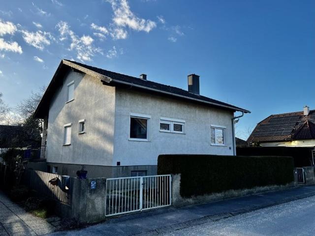 Luxus Haus mit 6 Zimmer zu verkaufen in Schönkirchen Reyersdorf, Österreich