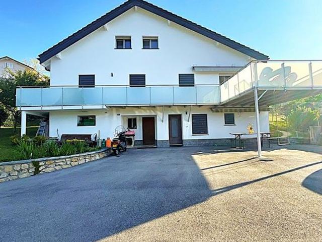 Luxus Haus mit 6 Zimmer zu verkaufen in Penthalaz, Schweiz