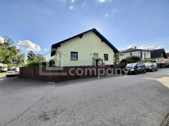 Luxus Haus mit 7 Zimmer zu verkaufen in Oberwaltersdorf, Österreich