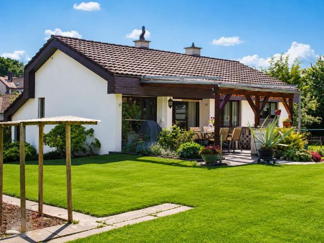 Luxus Haus mit 7 Zimmer zu verkaufen in Sonnenhaldenstrasse, 22, Goldach, Rorschach, Kanton St. Gallen