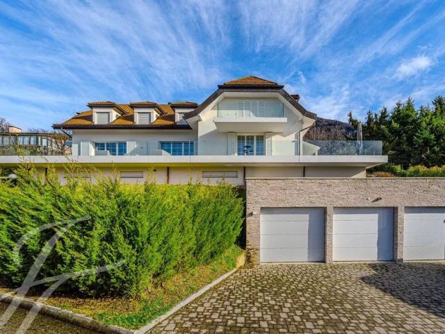 Luxus Haus mit 7 Zimmern zu verkaufen in Blonay, Schweiz