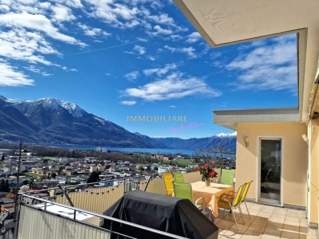 Luxus Haus mit 7 Zimmern zu verkaufen in Gordola, Kanton Tessin