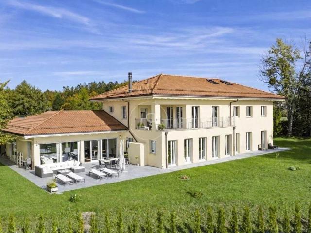 Luxus Haus mit 8 Zimmer zu verkaufen in Lausanne, Kanton Waadt