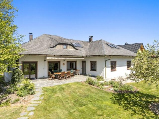 Luxus Haus mit 8 Zimmer zu verkaufen in Viktring, Kärnten