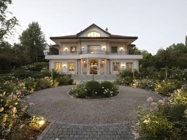 Luxus Haus mit 1080 m2 zu verkaufen Lausanne, Schweiz