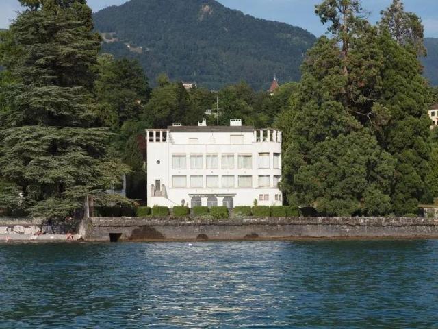 Luxus Haus mit 10 Schlafzimmer zu verkaufen in La Tour de Peilz, Kanton Waadt