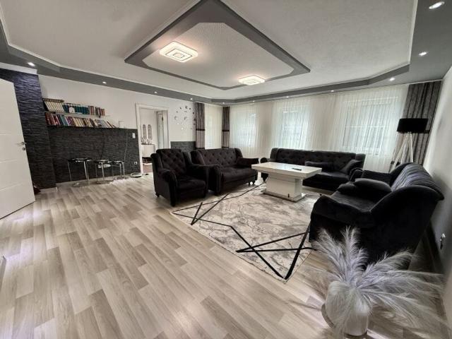Luxus Haus mit 366 m2 zu verkaufen Regau, Österreich