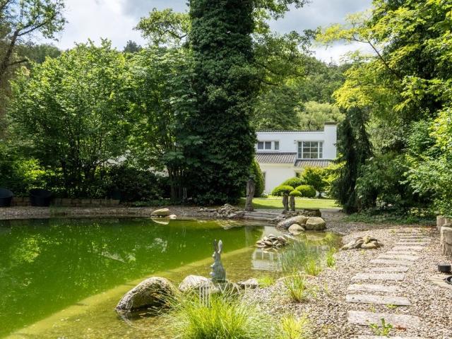 Luxus Haus mit 3 Zimmer zu verkaufen in Stuttgart, Baden Württemberg