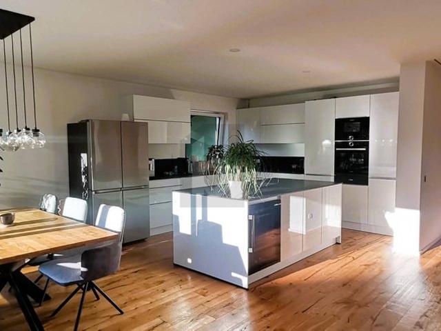 Luxus Haus mit 3 Zimmer zu verkaufen in Wr. Neustadt, Österreich