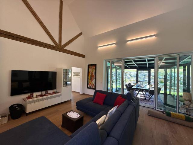 Luxus Landhaus Erstbezug 2025 | 208 m² | 2.500 m² Grund | Vollmöbliert | Wintergarten | 4 Terrassen