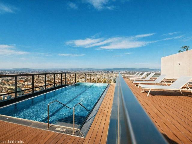Luxus! Leben! Lifestyle! Traumwohnung im TRIIIPLE TOWER!