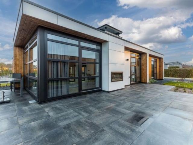 Luxus Steinbungalow einmalig in Lage & Qualität Loosdrecht