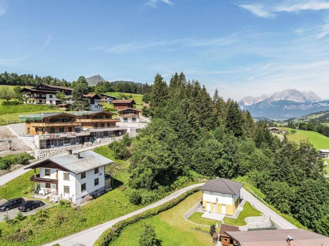 Luxuschalets in Aussichtslage