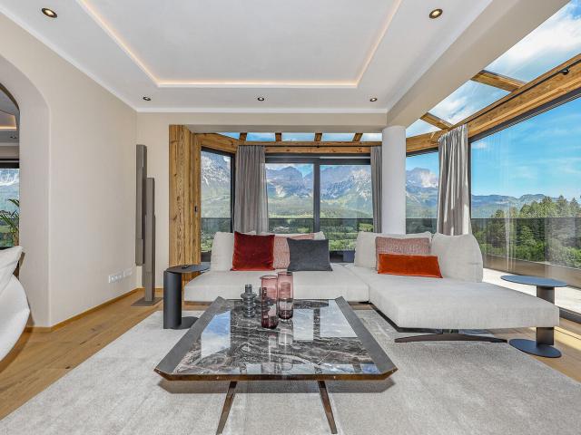 Luxusvilla in Top Ruhelage mit Unverbaubarem Kaiserblick