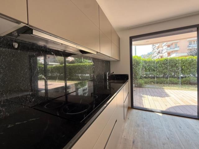Luxuswohnung mit 4,5 Zimmern und Garten