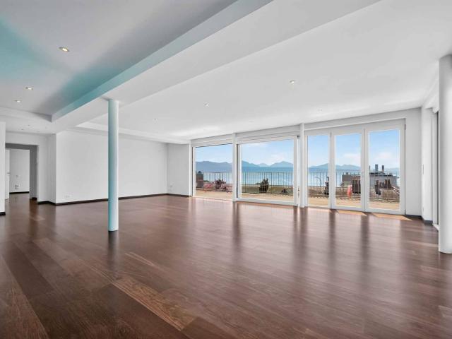 Luxuriöse 3,5 Zimmer Wohnung mit atemberaubendem Blick auf den Genfersee