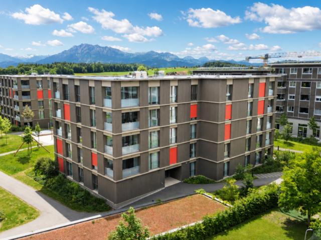 Luxuriöse 3.5 Zimmer Smart Home Wohnung mit Wintergarten Balkon & E Ladestation in Ballwil