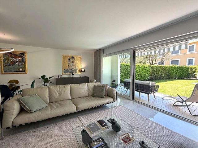 Luxuriöse 3 Schlafzimmer Villa zu verkaufen in Montagnola, Schweiz