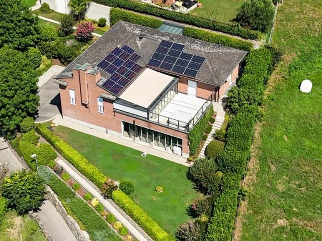 Luxuriöse 2 Schlafzimmer Villa zu verkaufen in Via al Sapell 1, Gentilino, Kanton Tessin