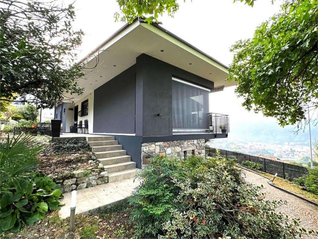 Luxuriöse 4 Schlafzimmer Villa zu verkaufen in Vacallo, Kanton Tessin