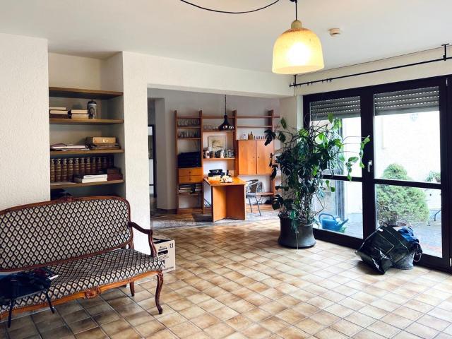 Luxuriöse 5 Zimmer Maisonette Wohnung 133qm sofort zu verkaufen