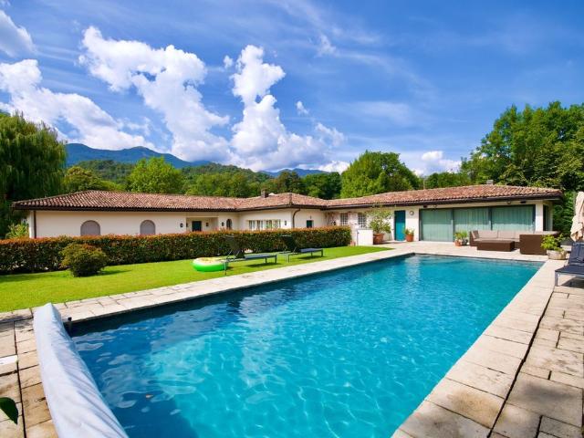 Luxuriöse 5 Zimmer Villa zu verkaufen in District of Lugano, Origlio, Kanton Tessin