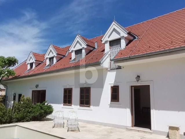 Luxuriöse 5 Zimmer Villa zu verkaufen in Parndorf, Burgenland