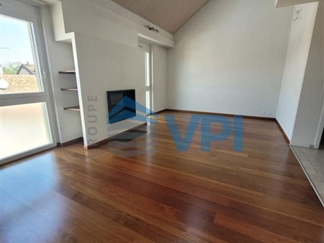 Luxuriöse 6 Zimmer Wohnung in Bernex