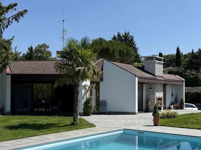 Luxuriöse 9 Zimmer Villa zu verkaufen in Vessy, Genf