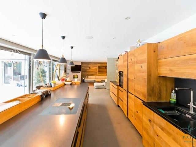 Luxuriöse 9 Zimmer Villa zu verkaufen in Weissenbach bei Mödling, Österreich
