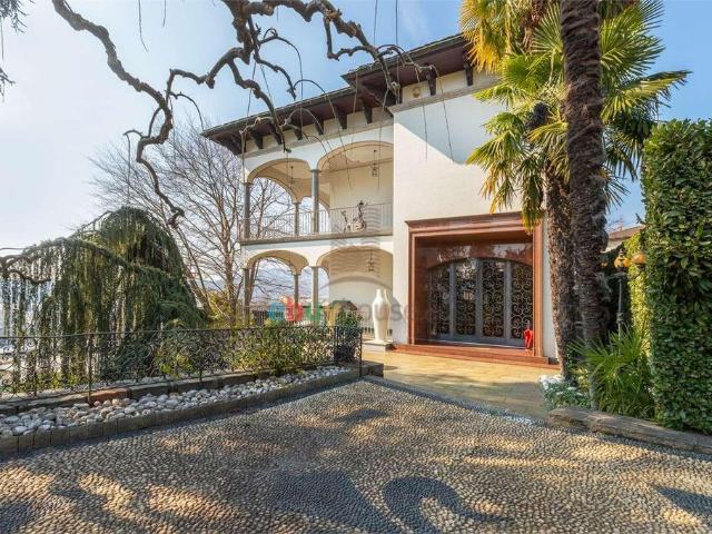 Luxuriöse 9 Zimmern Villa zu verkaufen in Balerna, Schweiz