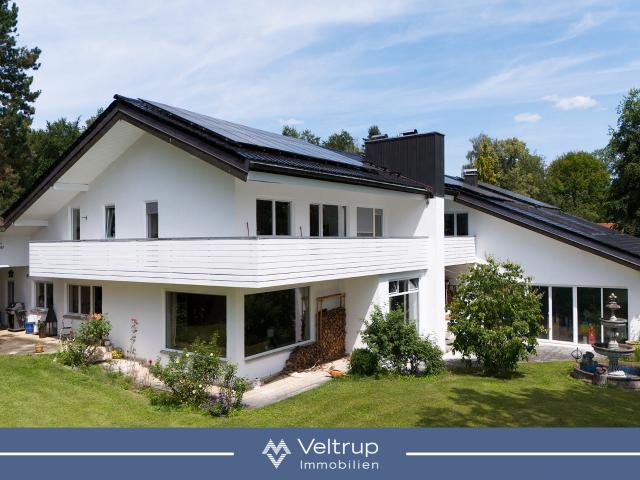 LUXURIÖSE FREIHEIT: XXL WOHNTRAUM IN GRAFRATH FÜR INDIVIDUELLE LEBENSENTWÜRFE