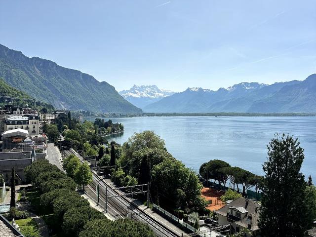 Luxuriöse möblierte Wohnung in Montreux, außergewöhnlicher Seeblick