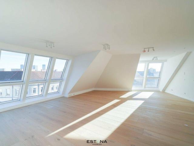 Luxuriöse Maisonette Erstbezug mit Balkon, Terrasse & 4 Zimmern