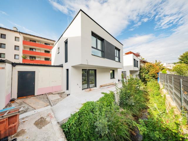 Luxuriöse Residenz – Exklusives Traumhaus mit Smart Living, Stil, Eleganz & höchstem Komfort im Grünen