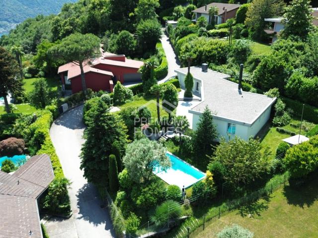 Luxuriöse Residenz mit Privatsphäre und Seeblick