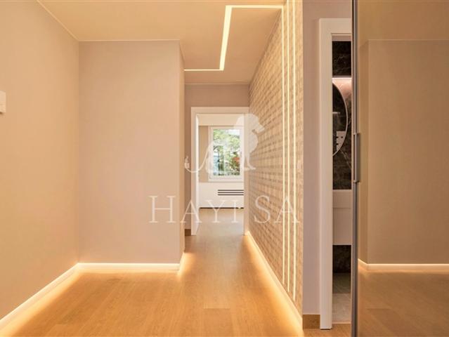 Luxuriöse Wohnung von 125m2 mit Balkon und dominanter Aussicht