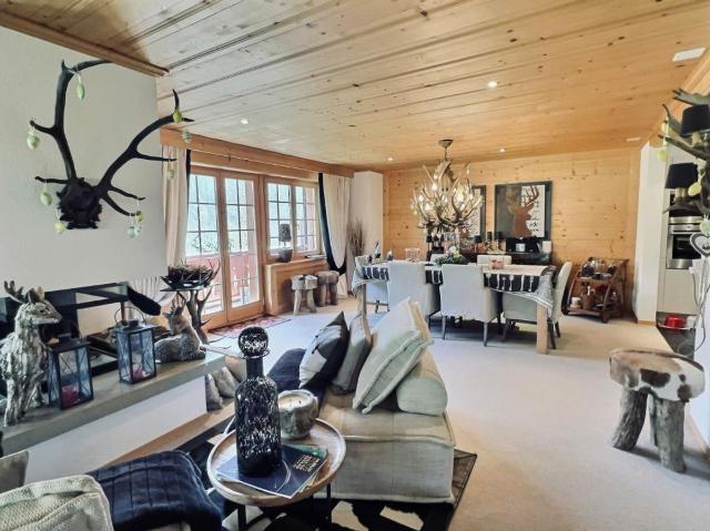 Luxuriöse Wohnung zum Verkauf in Château d'Oex