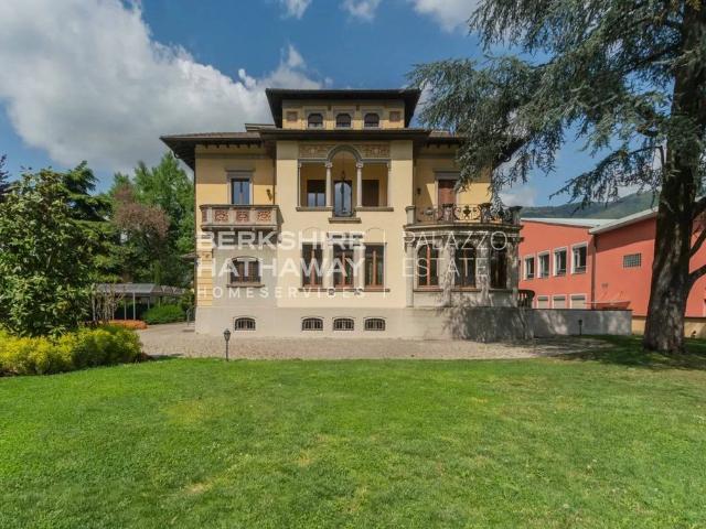 Luxuriöse Villa, 5 Schlafzimmer, zu verkaufen in Chiasso, Schweiz