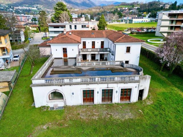 Luxuriöse Villa zu verkaufen in Via Alessandro Manzoni 1, Mendrisio, Kanton Tessin
