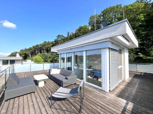 Luxuriöses Dachgeschoß Paradies in Hinterbrühl, 130m² Garten und 100m² Dachterasse