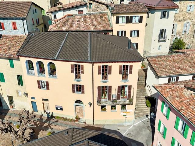 Prestigevolles Einfamilienhaus von 351 m2 zu verkaufen in Str. al Castel 2, Vico Morcote, Lugano, Kanton Tessin