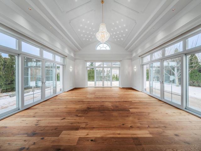 Luxuriöses Haus mit Pool in Fontana