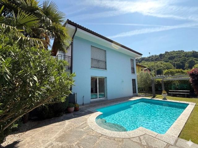 Luxuriöses Haus mit 3 Schlafzimmer zu verkaufen in Mendrisio, Kanton Tessin