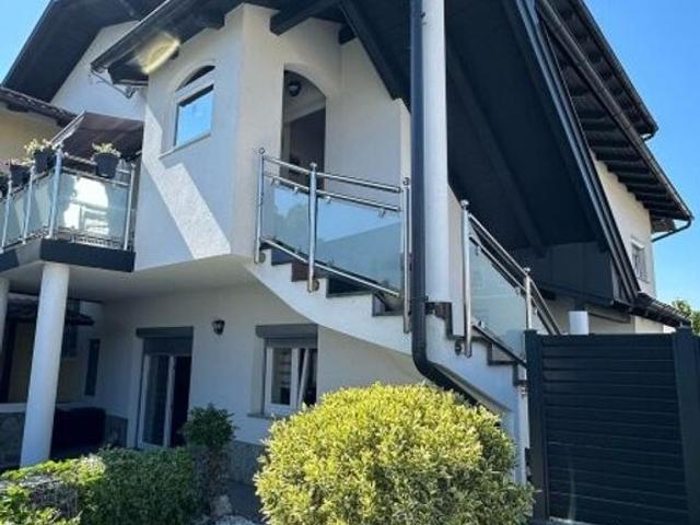 Luxuriöses Haus zu verkaufen in Altheim, Oberösterreich