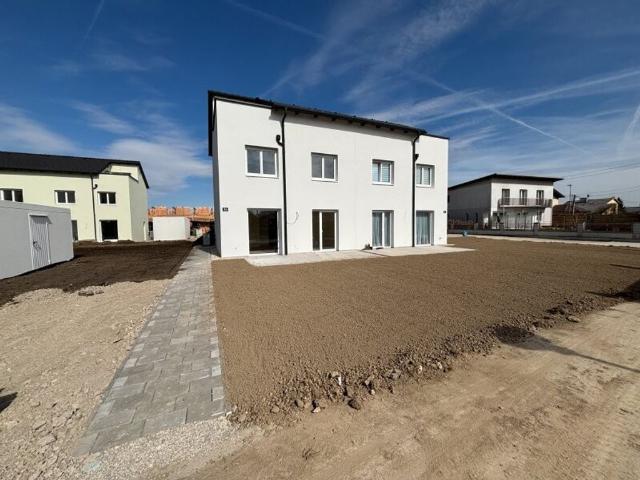 Luxuriöses Haus zu vermieten in Attnang Puchheim, Österreich