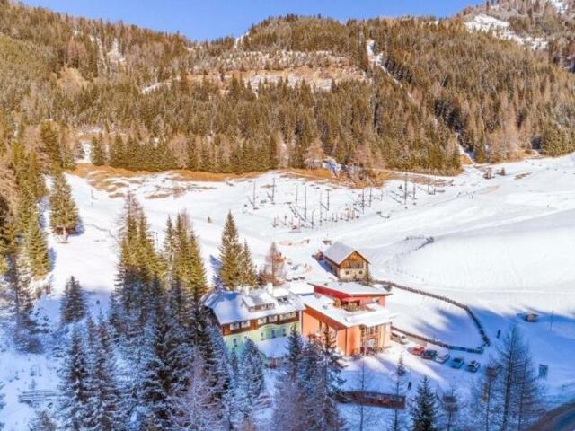 Luxuriöses 18 Zimmer Hotel zu verkaufen in Kremsbrücke, Kärnten