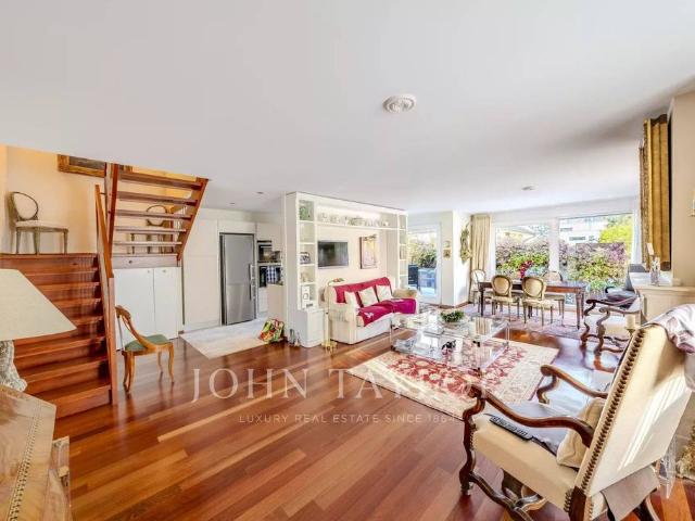 Luxuriöses 4 Zimmer Duplex zu verkaufen in Nyon, Schweiz